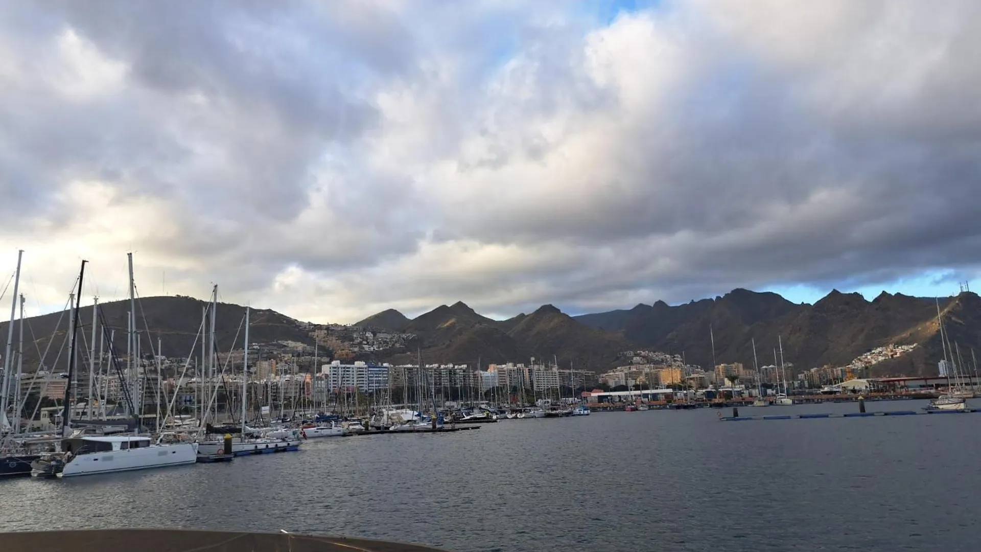 Luxury Yacht Atrevida Otel Santa Cruz de Tenerife 0*,